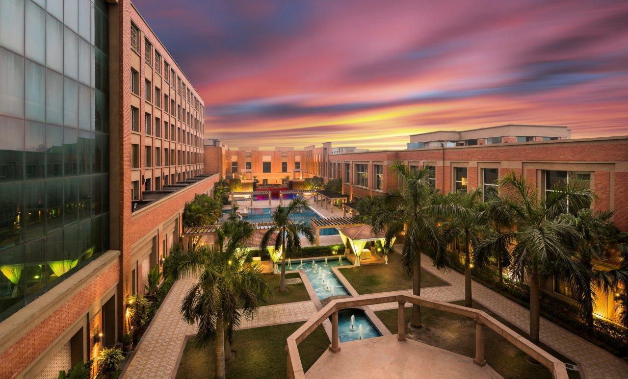 Aveda Hotel - Ludhiana Exterior foto